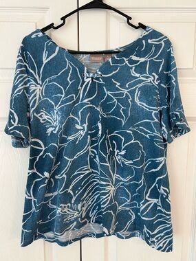 NWOT Chico’s Women’s Blue Flower Print Short Sleeve Tunic Blouse Shirt Size 1